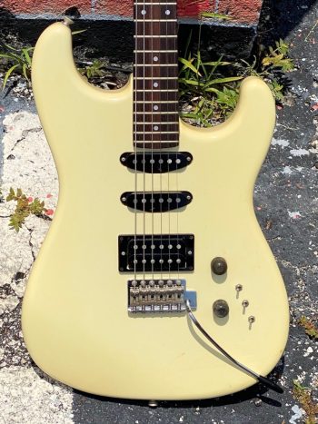 1986 squier stratocaster