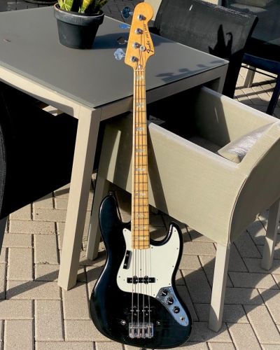 1977 Fender Jazz Bass