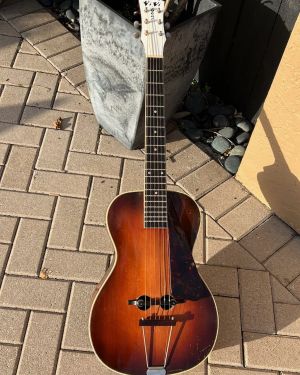 1935 Vivi-Tone Acousti-Guitar