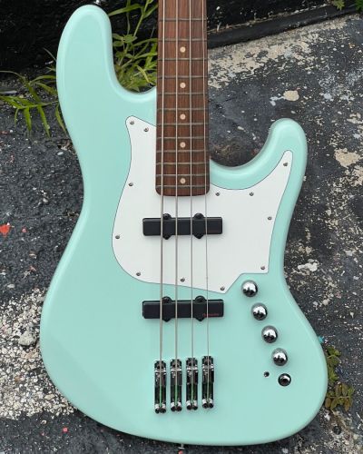 1998 Trace Elliot T-Bass 4-String Bass