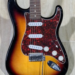 2009 Squier by Fender Stratocaster