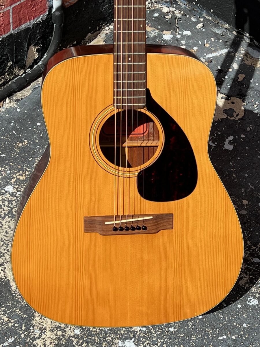 1969 Yamaha FG-140 | The Guitar Broker