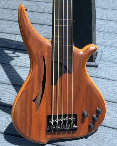 1990 Tune WB5-2WN 5-String Fretless Bass