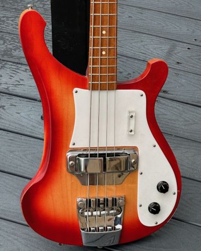 1967 Rickenbacker 4000 Bass