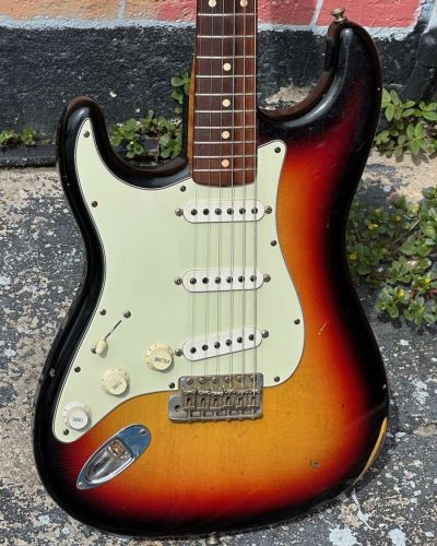 1999 Fender Stratocaster ’60 Relic Left Handed