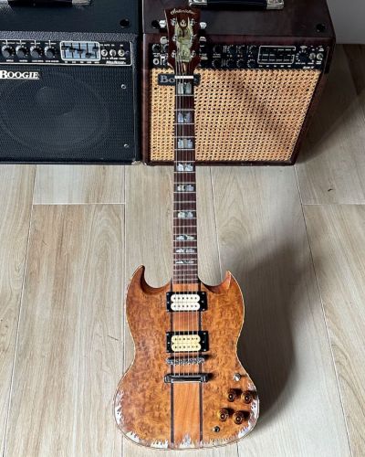 2000 Antoniotsai SG style guitar