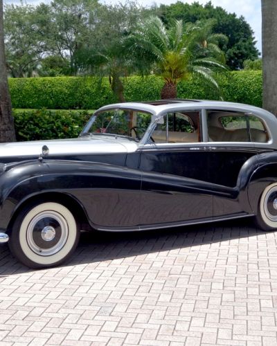 1955 Rolls Royce Silver Dawn “Lightweight” Saloon by H.J.Mulliner