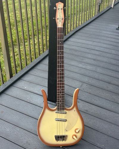 1958 Danelectro Longhorn 4-string Bass