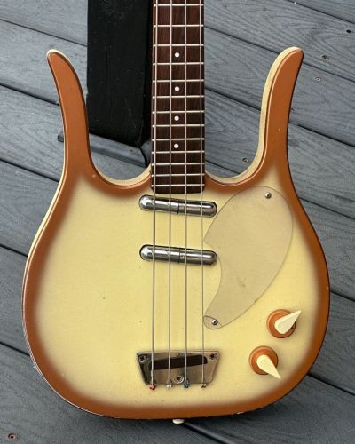 1958 Danelectro Longhorn 4-string Bass